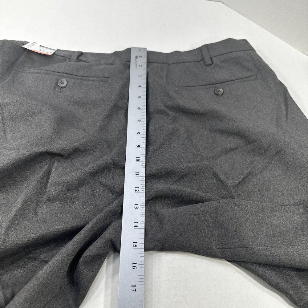Van Heusen Men's Size 40x29 Pant Traveler Classic Fit Flat Front Gray New - Picture 13 of 16